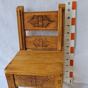 VINTAGE  1998  AMERICAN GIRL WOODEN  MEXICAN   DOLL CHAIR  JOSEFINA'S COLLECTION